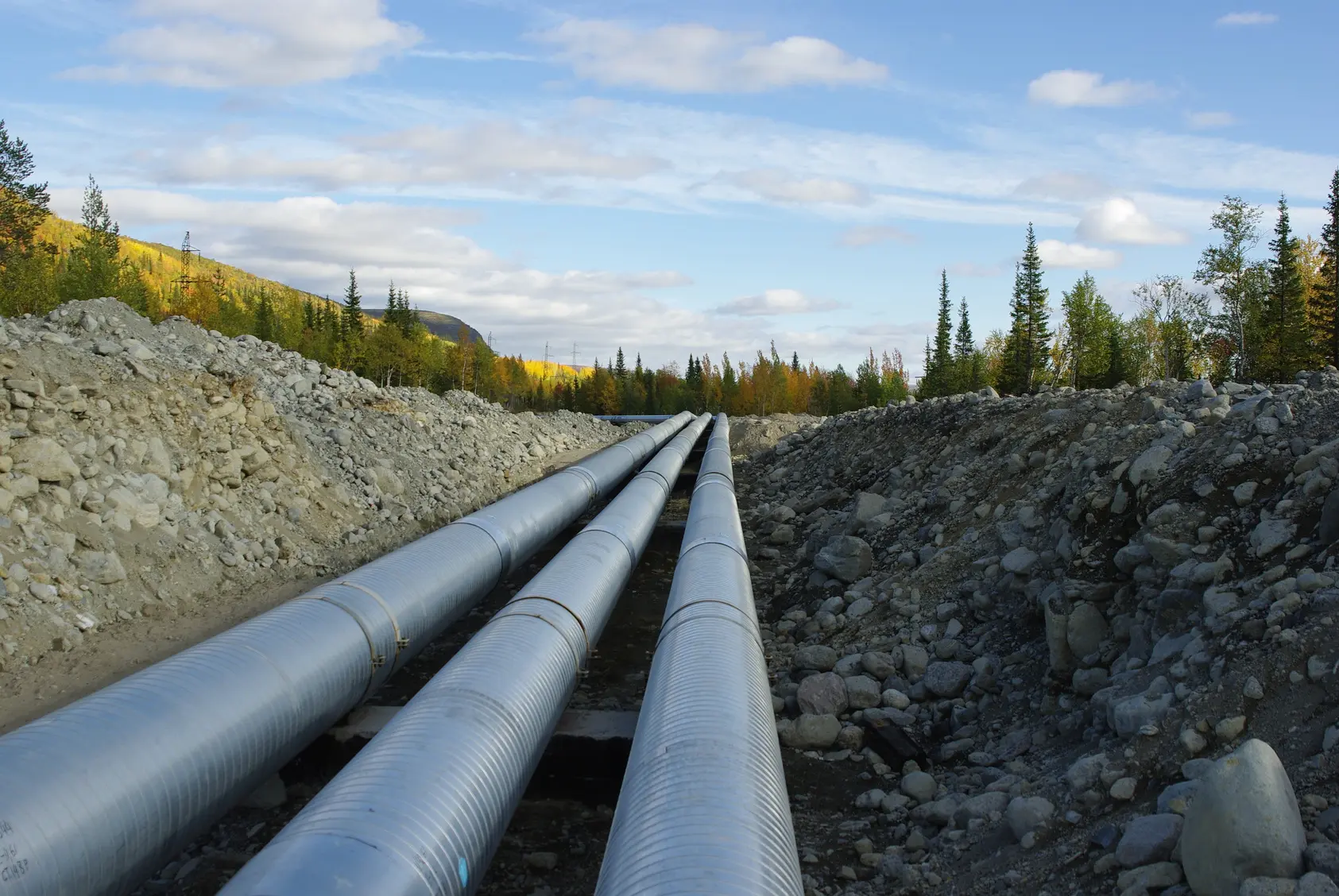 Fotolia_71186476_Pipelines_M